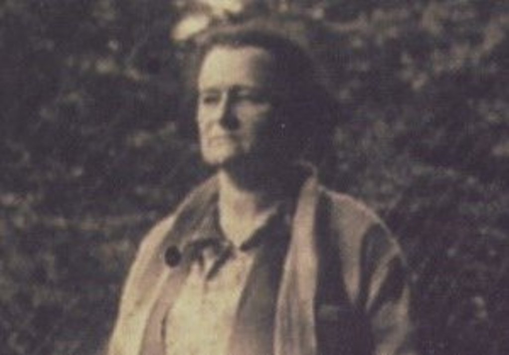 Foto von Siddy Wronsky (1883-1947), deutsch-jüdische Pionierin der Sozialen Arbeit aus Berlin, emigrierte 1934 nach Palästina und trug dort wesentlich zum Aufbau der Ausbildung und Professionalisierung der Sozialen Arbeit bei.