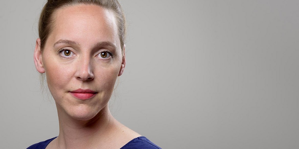 Portraitfoto von Jule Marx