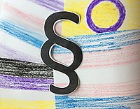 Paragraphen und Gesetze