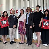 Gruppenbild der Besuchergruppe von der NPTU