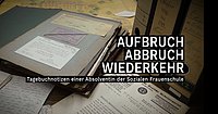 Historische Akten auf einem Schreibtisch 