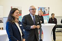 Bettina Völter und Werner Gegenbauer bei der Eröffnung des zweiten Parlamentarischen Lunch des IFAF Berlin