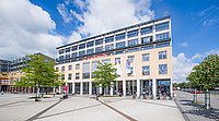 Alice-Salomon-Platz und Fassade der ASH Berlin