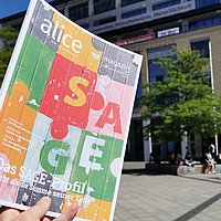 The print magazine before the summer university