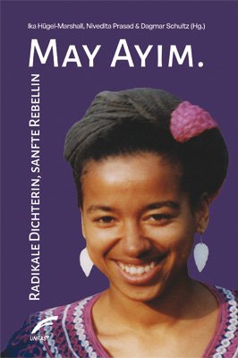 Buchcover mit Porträtfoto von May Ayim (lachend)