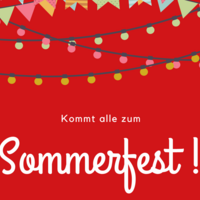 Illustration mit bunten Wimpelketten vor rotem Hintergrund und dem Text "Kommt alle zum Sommerfest!"