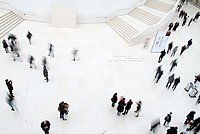 High Angle Fotografie von Menschen am Boden