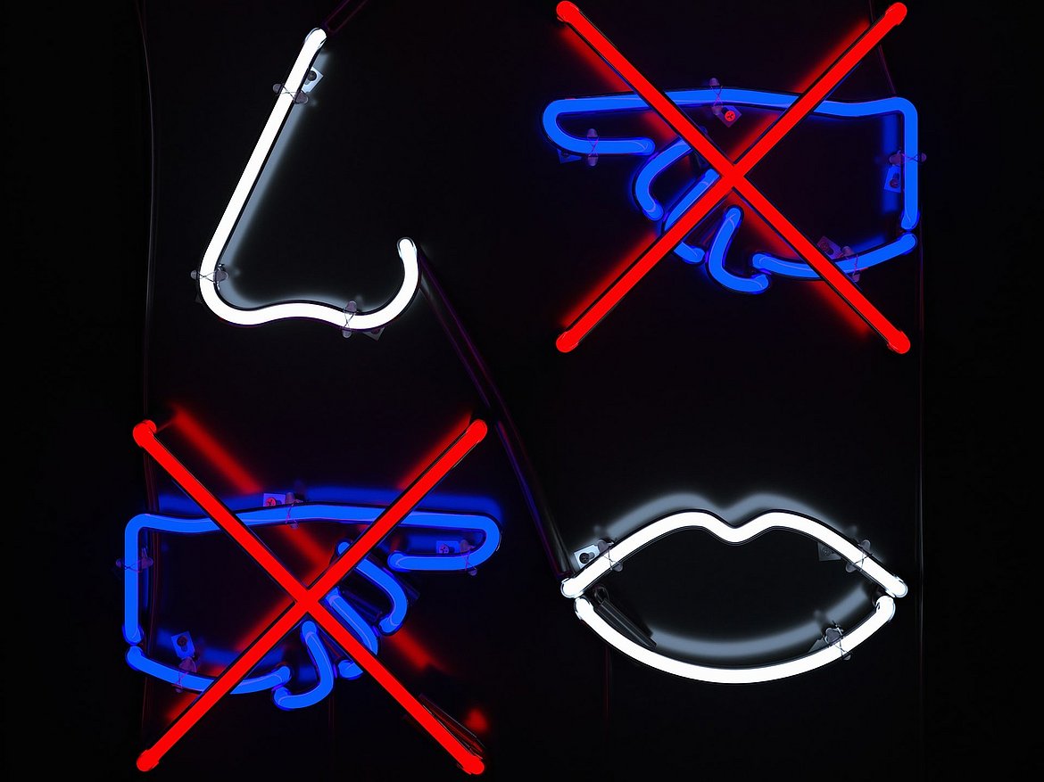 Leuchtzeichen auf schwarzem Hintergrund: Vermeide Augen, Nase und Mund anzufassen. Neon Poster von Rizon Parein und Mark Sloan (Mother NY) gegen die Ausbreitung von COVID-19 für die United Nations.