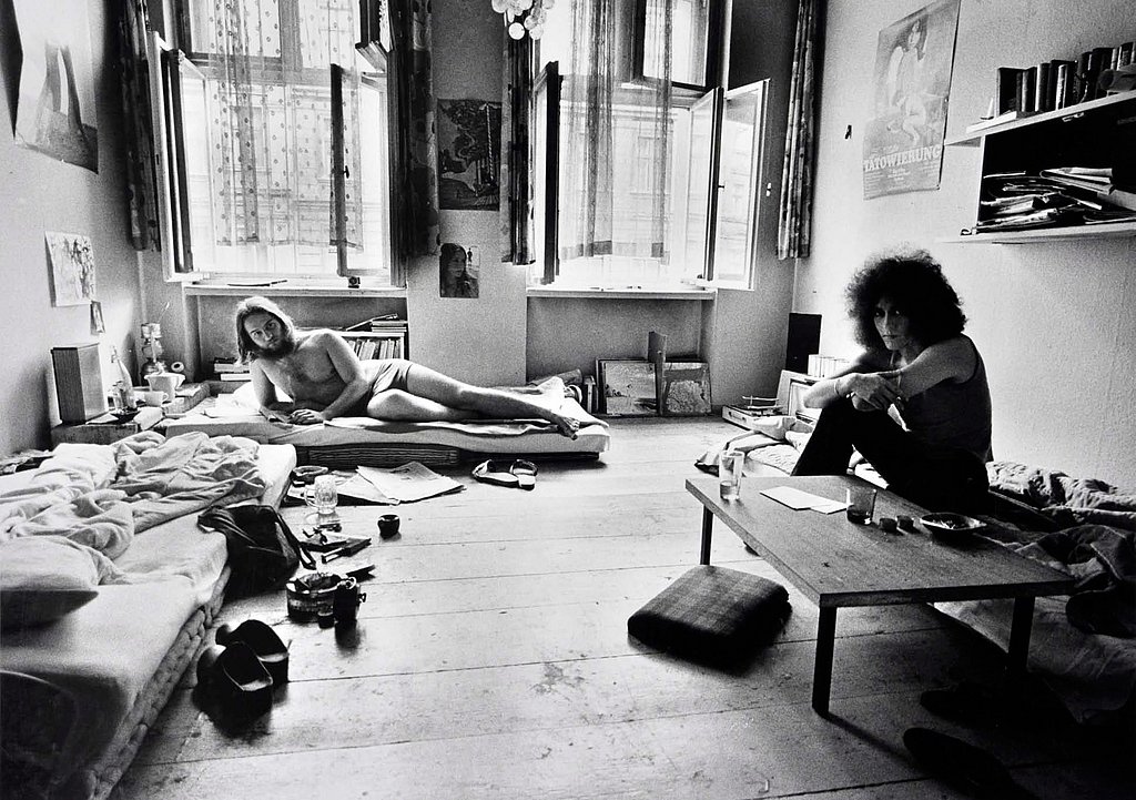 Blick in eine Wohngemeinschaft in der Sorauer Straße 13 (Berlin Kreuzberg) im Jahr 1971