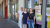 Bernd Schwarz, Sprecher der AG Kinder Jugend Familie der Grünen, Nina Stahr, Landesvorsitzende Bündnis90/Die Grünen, Prof. Susanne Gerull von der ASH Berlin