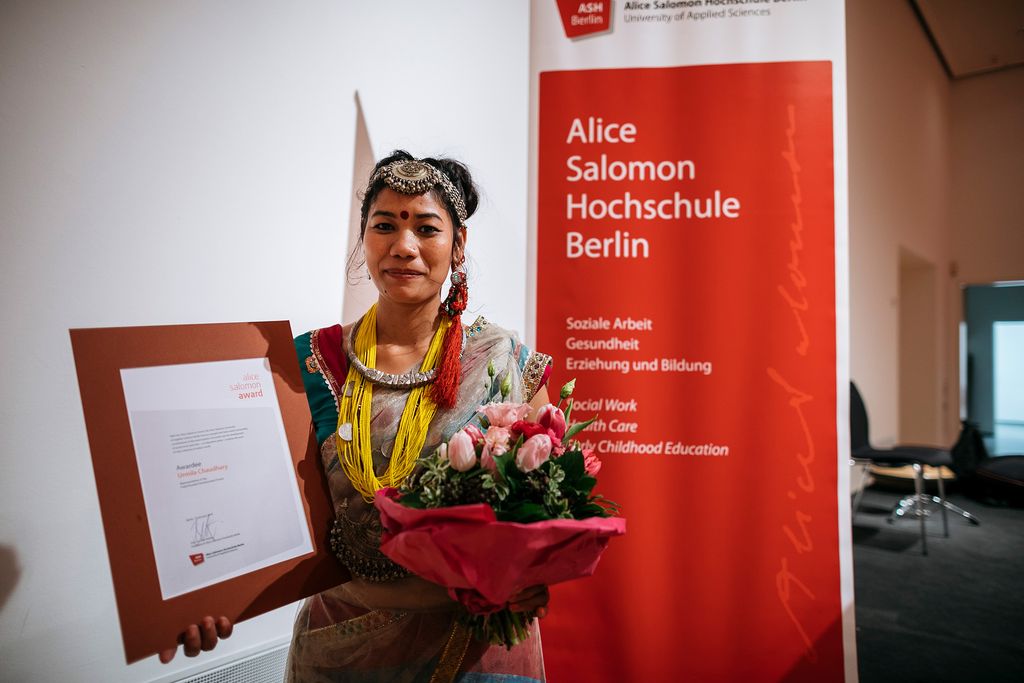Vergrößern: Verleihung des Alice Salomon Awards 2018 an die Frauenrechtlerin Urmila Chaudhary