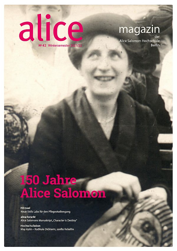 Titelbild des alice Magazin mit einem Foto von einer lächelnden Alice Salomon 