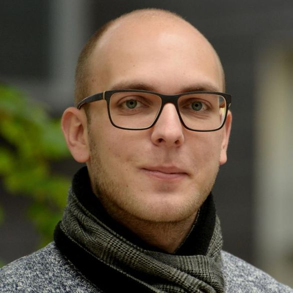 Adrian Roeske Adrian Roeske